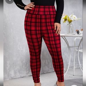 No boundaries pants red and black size 19.